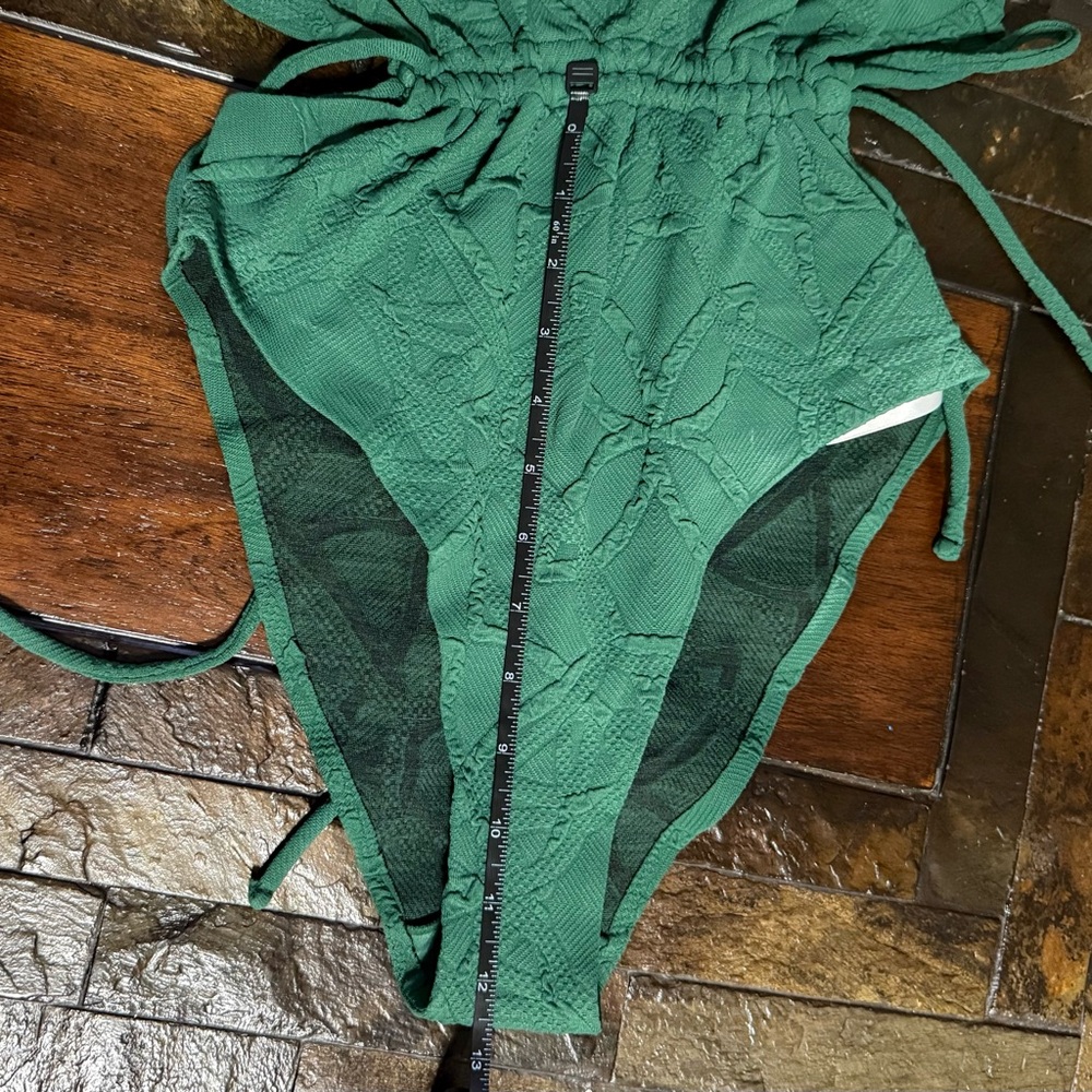 Agua by Agua Bendita Green Swimsuit - Picture 8 of 10